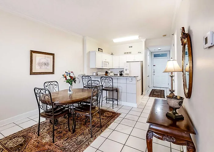 14th-floor Family-friendly Gulf-front With Balcony Hot Tub Pool & Ac Holiday home