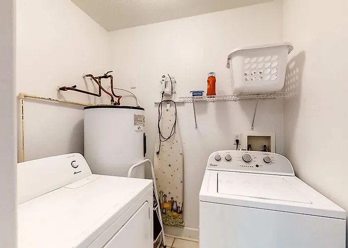 14th-floor Family-friendly Gulf-front With Balcony Hot Tub Pool & Ac Holiday home *